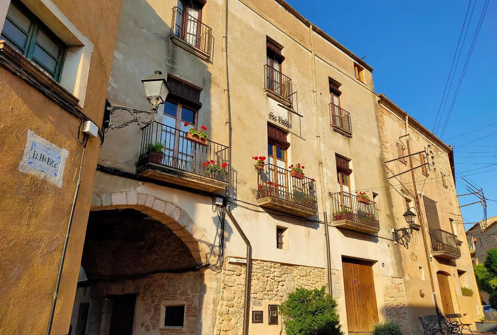 Les Voltes II - 3Bd Gem In Hilltop Wine Village With Amazing Views Barbara 0*,