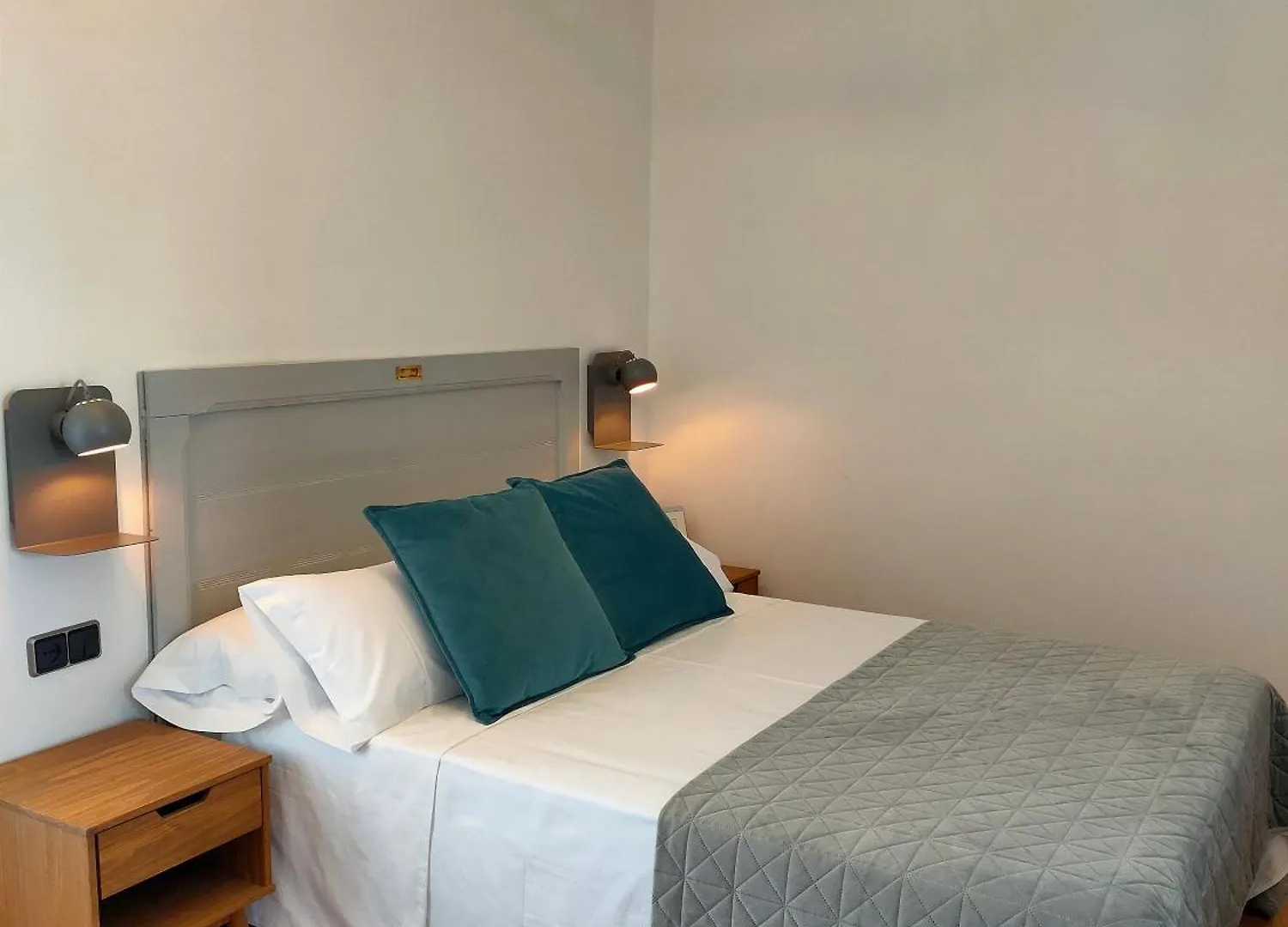 Holiday home Les Voltes II - 3Bd Gem In Hilltop Wine Village With Amazing Views Barbara Spain