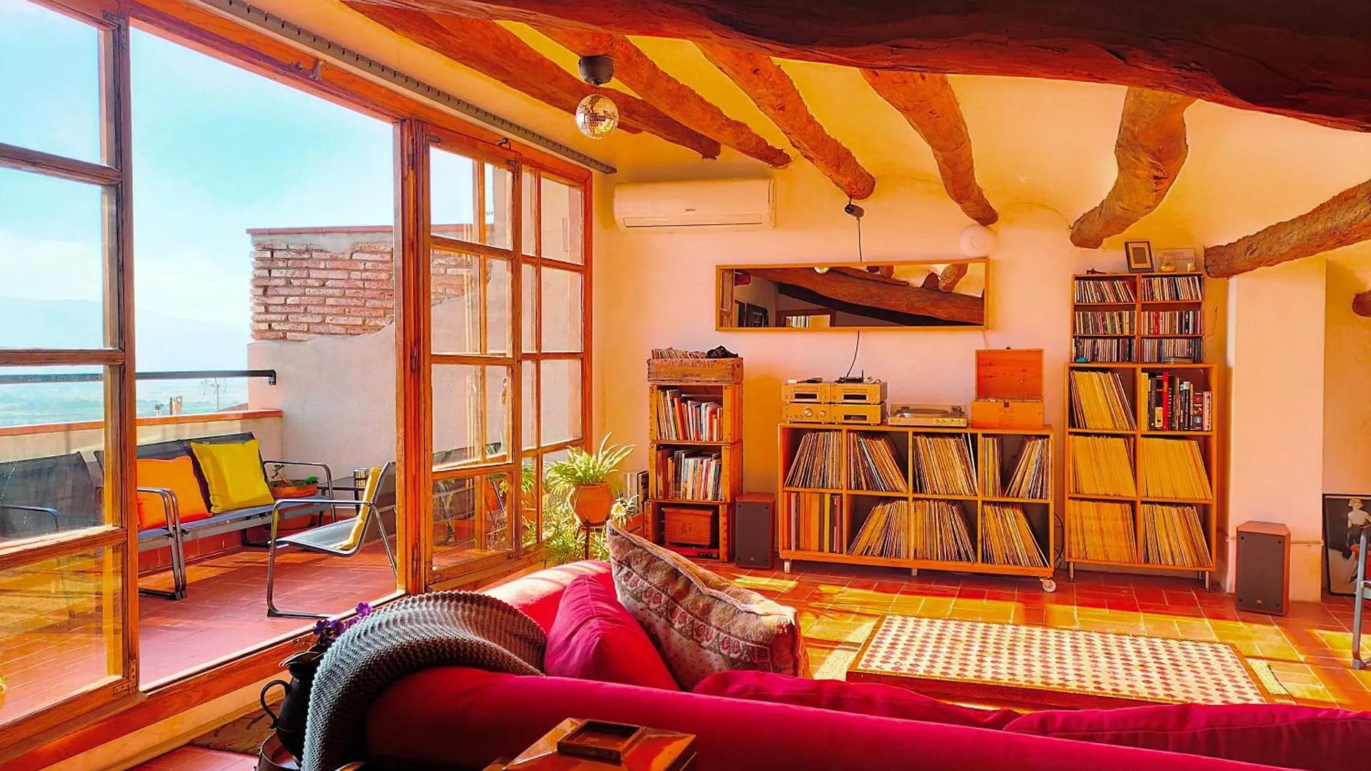 Les Voltes II - 3Bd Gem In Hilltop Wine Village With Amazing Views Barbara